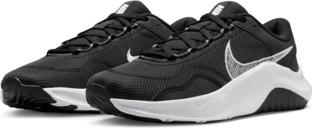 Nike Legend Essential 3 NN Sportschoenen 40.5 - Zwart