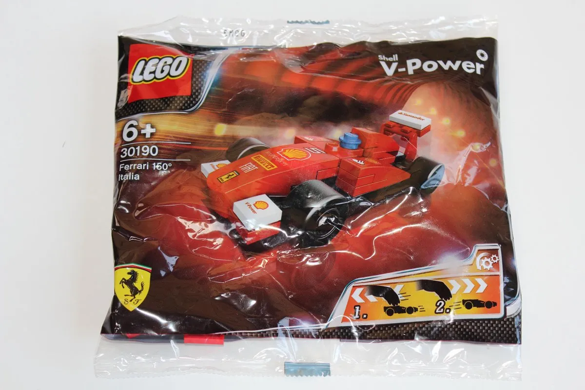 LEGO V Power Shell Ferrari 150 Italia 30190