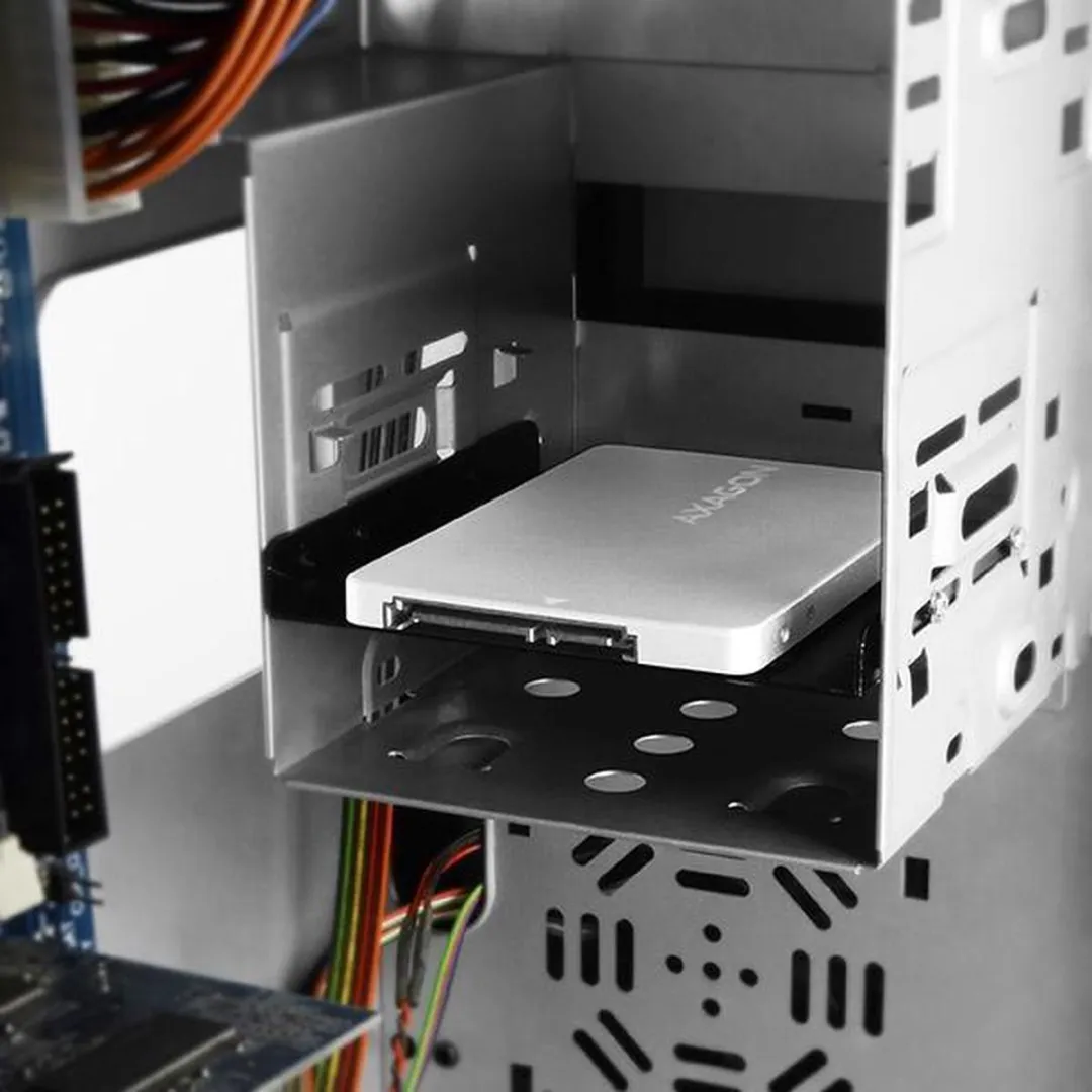 Axagon RSS-M2SD M.2 SSD SATA Adapter - Grijs