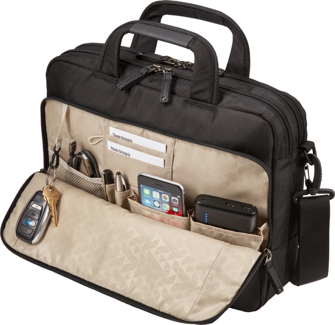 Case Logic Notion Schoudertas 15.6" - Zwart