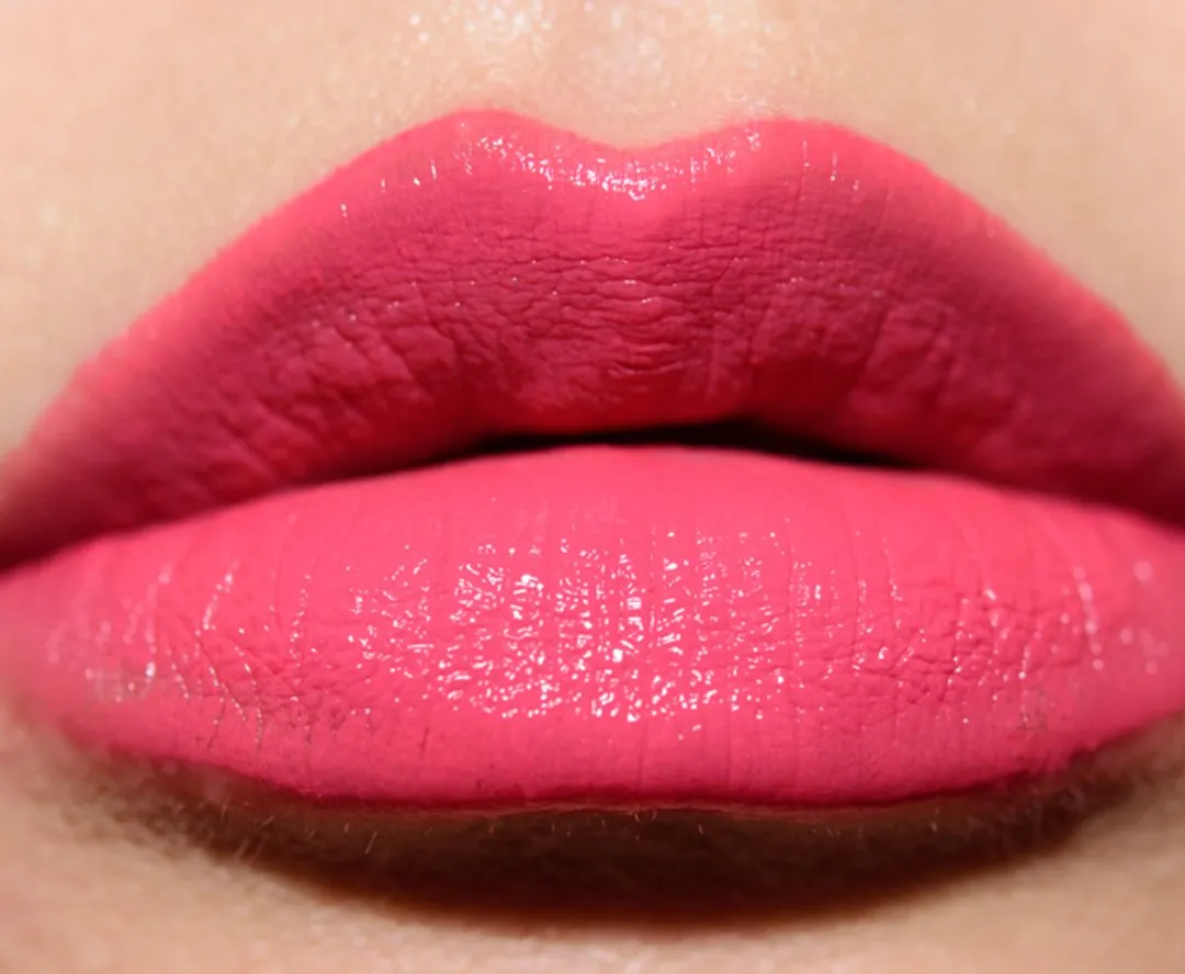 Maybelline SuperStay Vinyl Ink Lippenstift 75 Hot - 4,2 ml