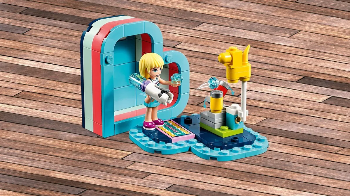 LEGO Friends Stephanie Hartvormige Zomerdoos 41386 - 95 Stukken - afbeelding 5 van 6