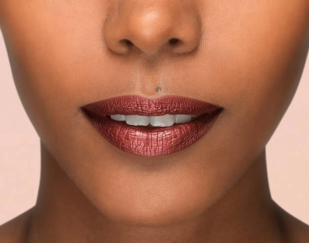 L'Oréal Paris Rouge Signature Matte Metallic Lipstick 205 Fascinate - 7ml - afbeelding 6 van 6