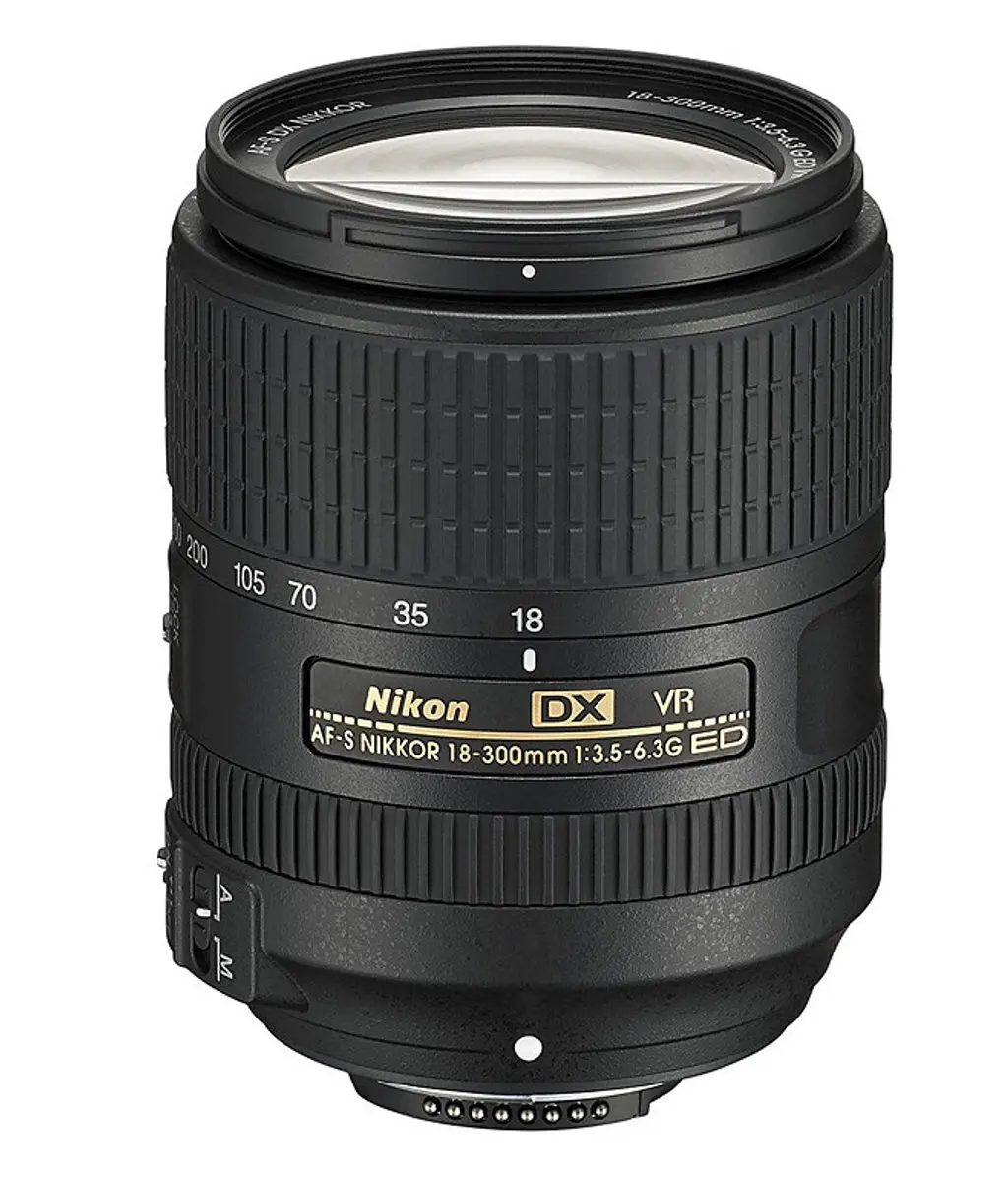 Nikon AF-S DX NIKKOR 18-300mm f/3.5-6.3G ED VR Lens - 67mm