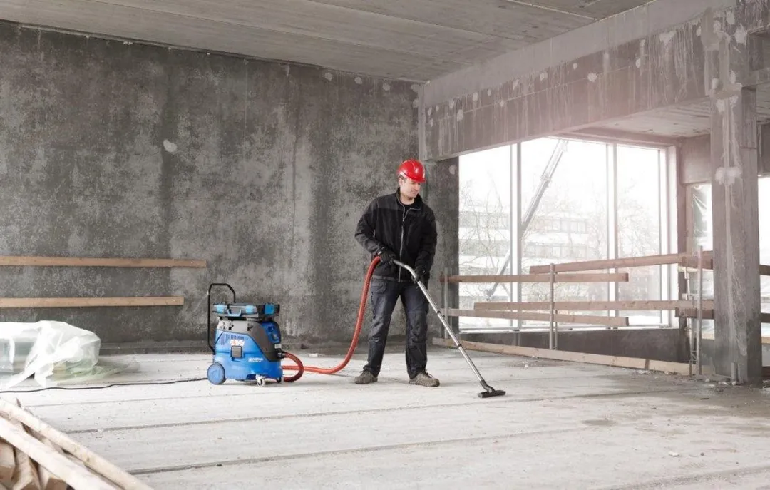 Nilfisk ATTIX 33-2L IC Nat- en Droogzuiger 1400W