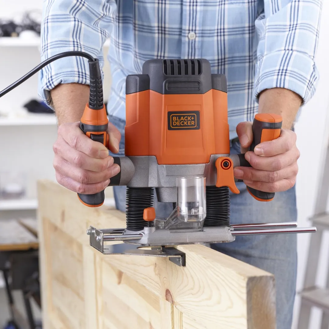 BLACK+DECKER KW1200EKA-QS 1200W Bovenfrees - Oranje