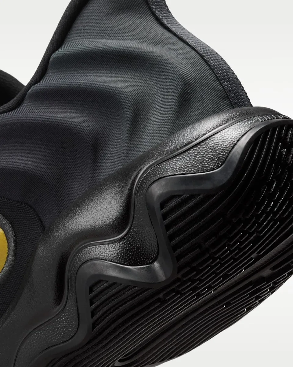 Nike Giannis Immortality 4 Basketbalschoenen - Zwart/Goud