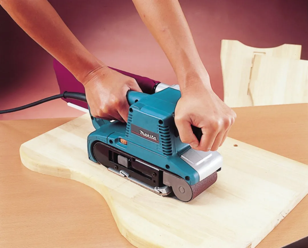 Makita 9903J Bandschuurmachine 1010W - 76mm