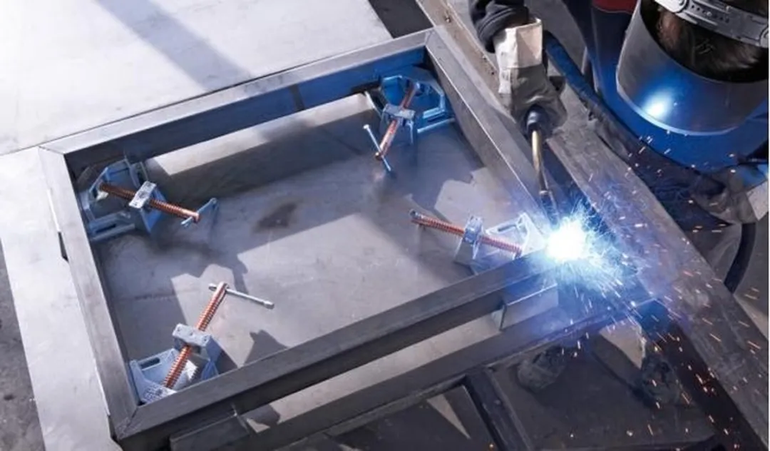 Bessey WSM12 Metalen Hoekspanner