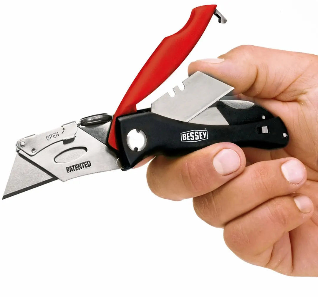 Bessey Knipmes Erdi 160mm - 5 Reservemesjes - Zwart/Rood/Chroom