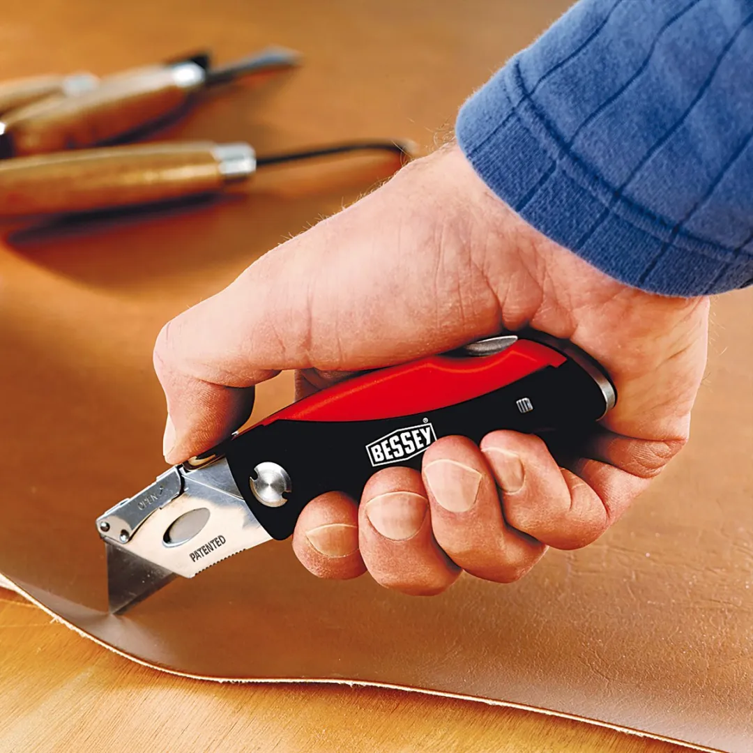 Bessey Knipmes Erdi 160mm - 5 Reservemesjes - Zwart/Rood/Chroom