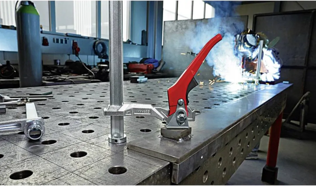 Bessey TW283012K Spanelement voor lastafels 300/120 - Kleurloos