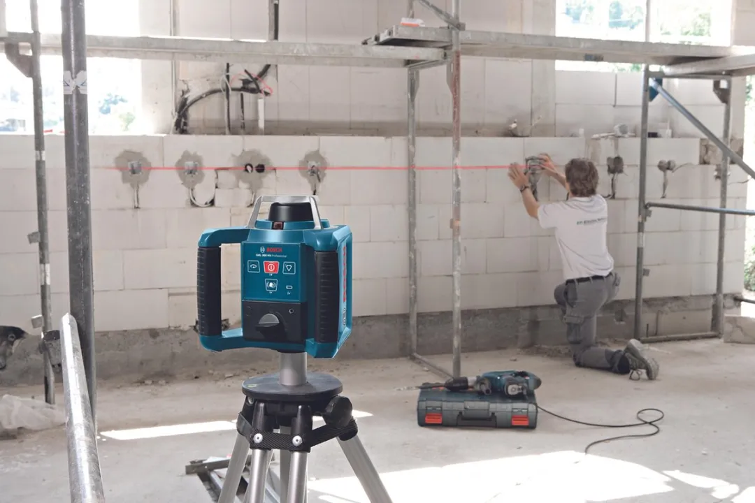 Bosch Professional GRL 300 HV Rotatielaser - Set met statief & meetlat