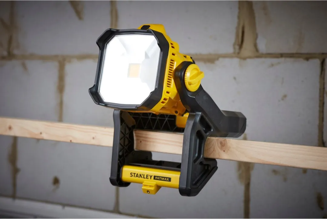 Stanley FatMax 18V Werklamp SFMCL030B-XJ - Geel