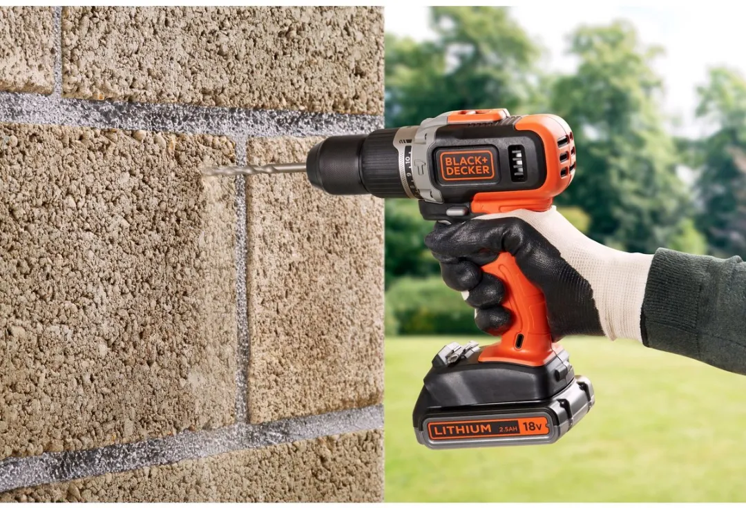 BLACK+DECKER BCD003MEM2K Accu Klopboormachine 18V
