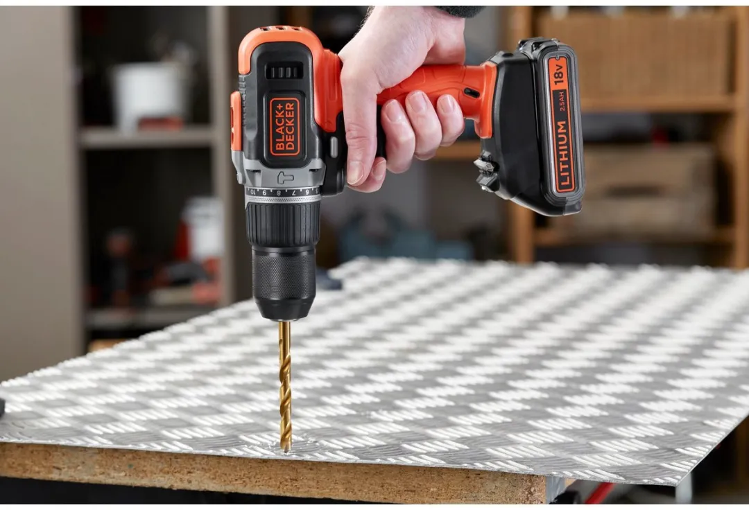 BLACK+DECKER BCD003MEM2K Accu Klopboormachine 18V - 2x Accu - Zwart/Oranje