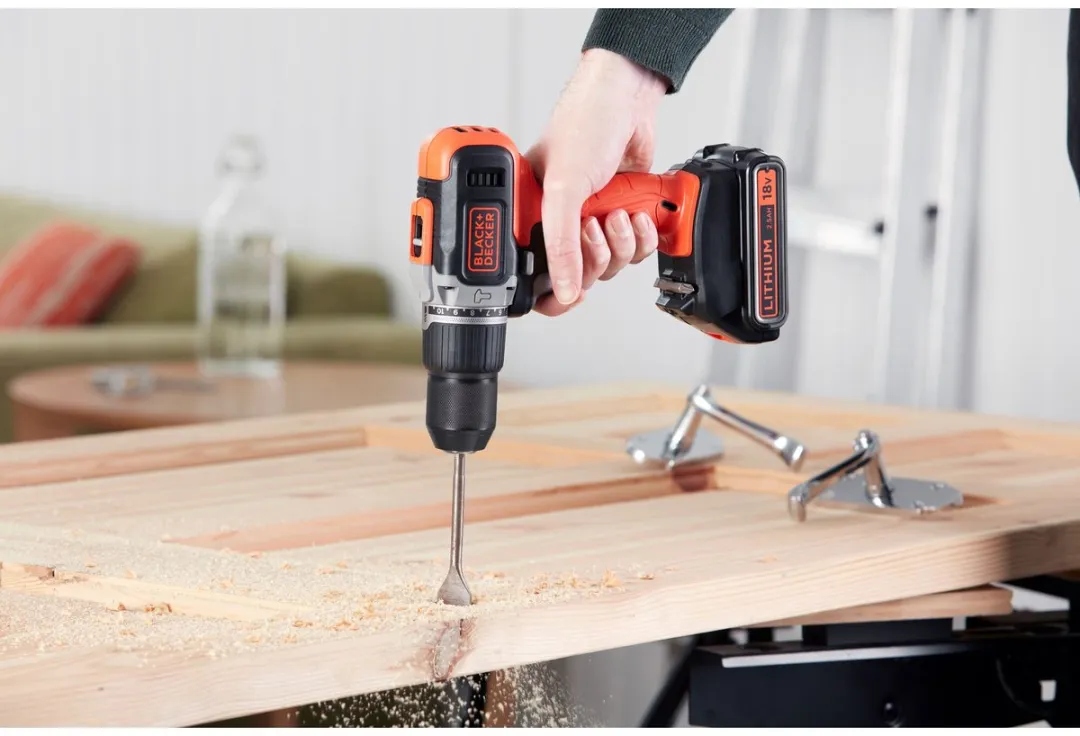 BLACK+DECKER BCD003MEM2K Accu Klopboormachine 18V - 2x Accu - Zwart/Oranje