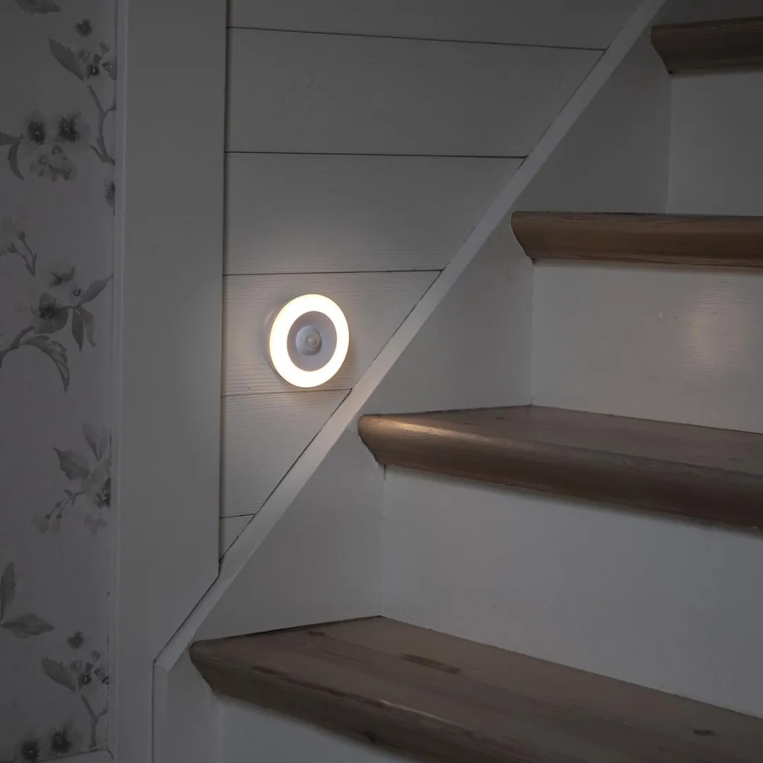 Star Trading LED Nachtlampje Ø8,6cm - Mat Glas - Wit Licht