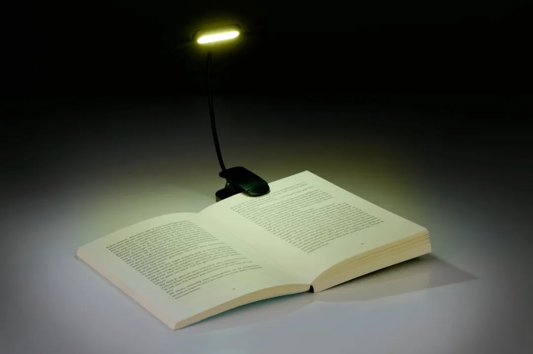Grundig Leeslampje Clip - Warm Wit Licht - Multicolor - afbeelding 5 van 5