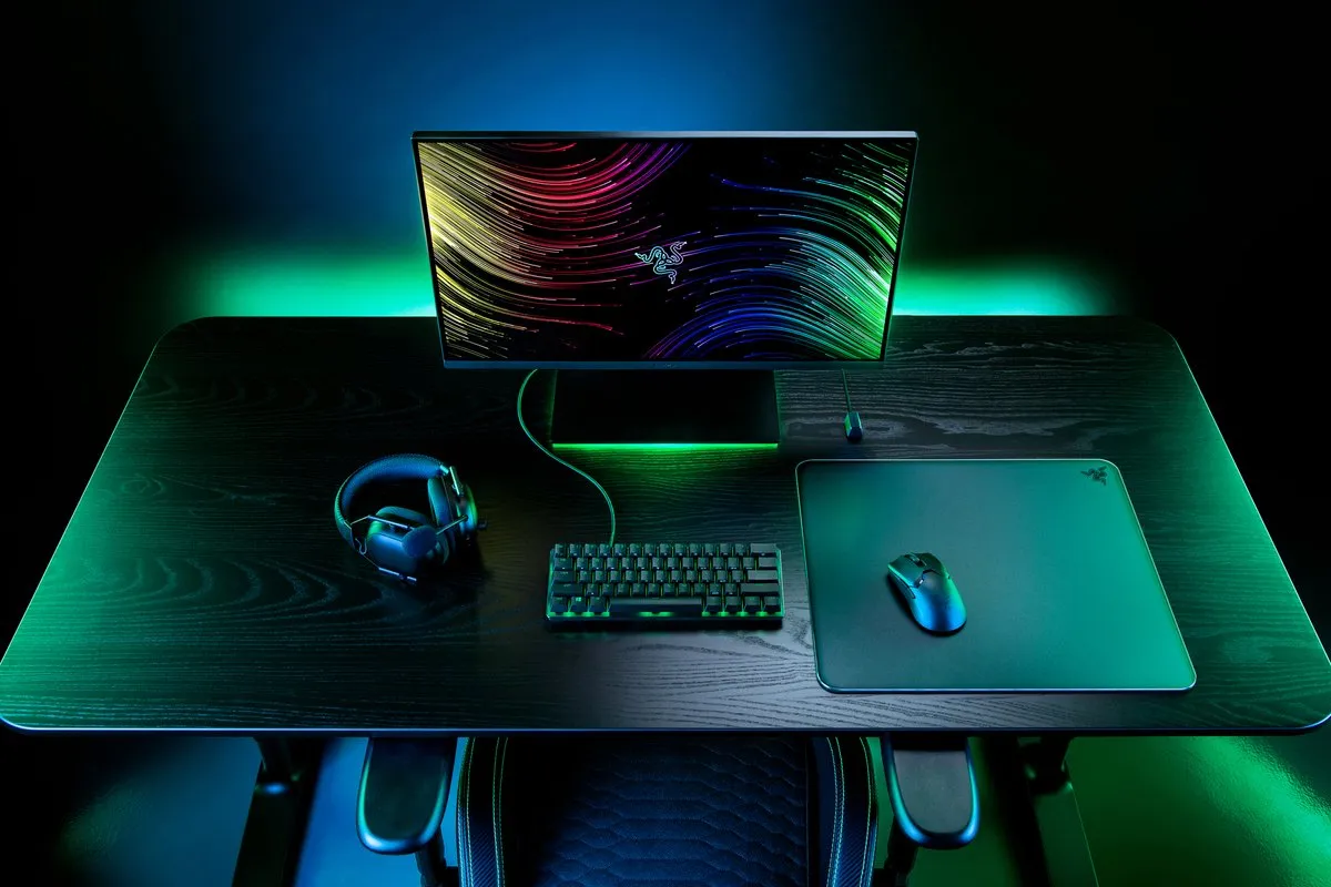 Razer Atlas Glazen Muismat RZ02-04890100-R3M1 - Zwart