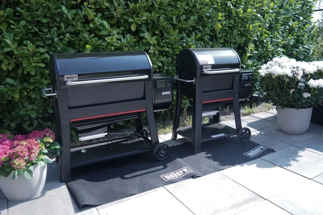 Weber Searwood XL 600 Pellet BBQ - Zwart