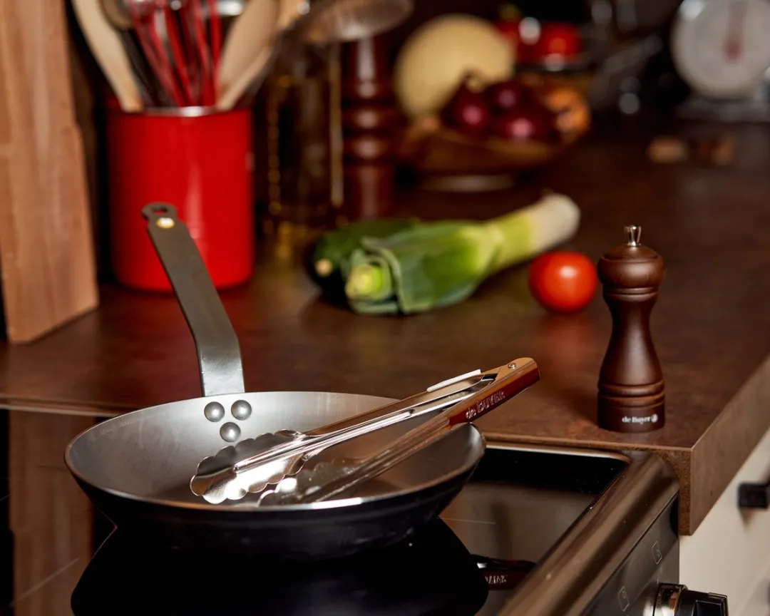 DeBuyer Box Steaklover Steakpan 26cm - Geschenkset met Pepermolen & Tang