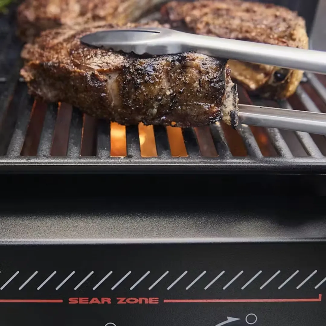Weber Genesis E-330 Gasbarbecue - 4 Branders - 20 Hamburgers
