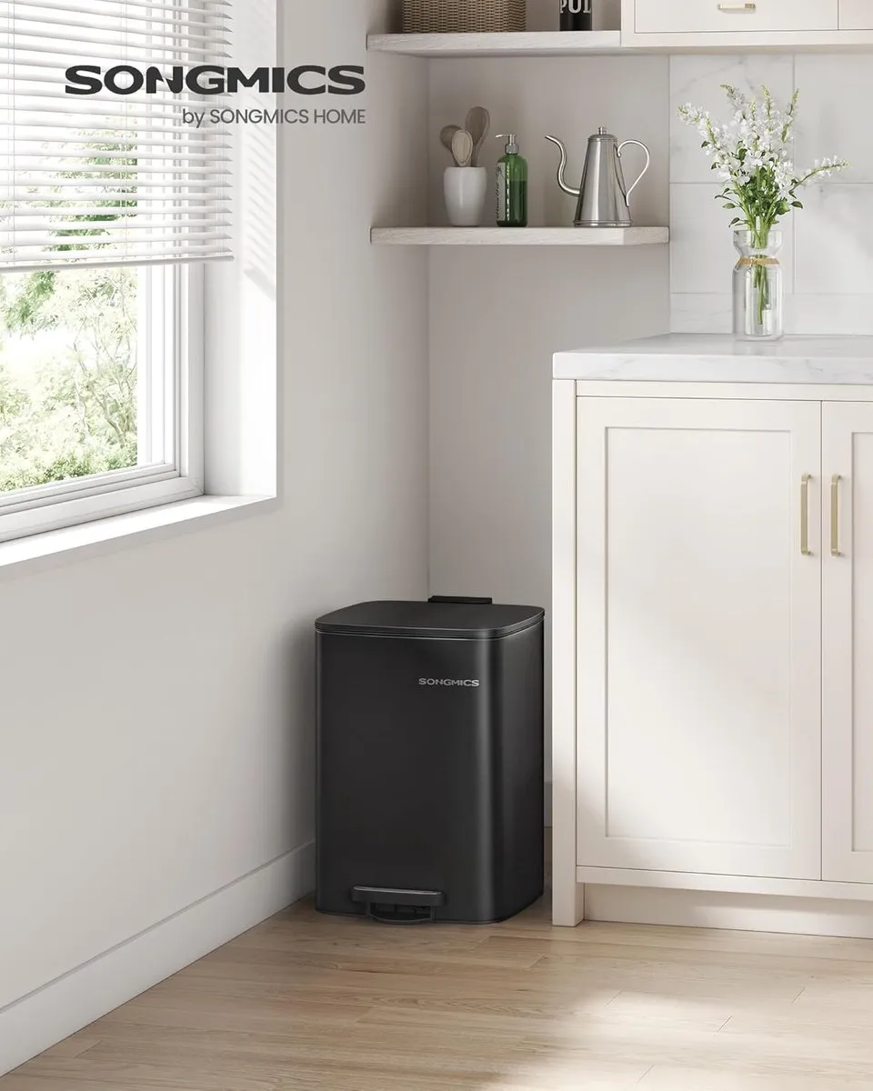 Songmics Pedaalemmer Keukenprullenbak 20L - Zwart