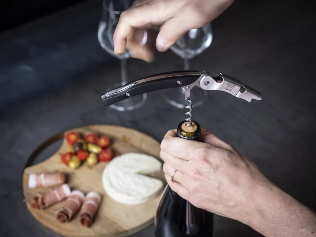 Peugeot Malbec Kurkentrekker - Zwart ABS