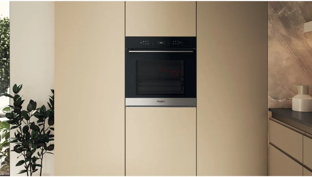 Whirlpool WOI7A8FPT1SXA Inbouwoven 73L - Zwart