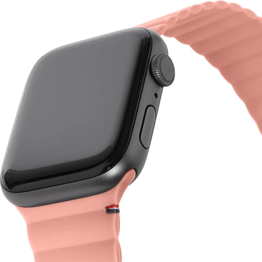 Decoded Siliconen Bandje Apple Watch 42/44/45/49mm - Peach Pearl - afbeelding 5 van 5