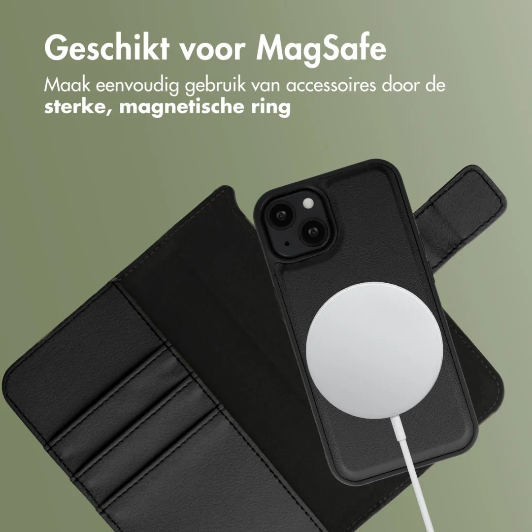 Imoshion iPhone 13 Hoesje 2-in-1 Bookcase - 3 Pasjes - Zwart