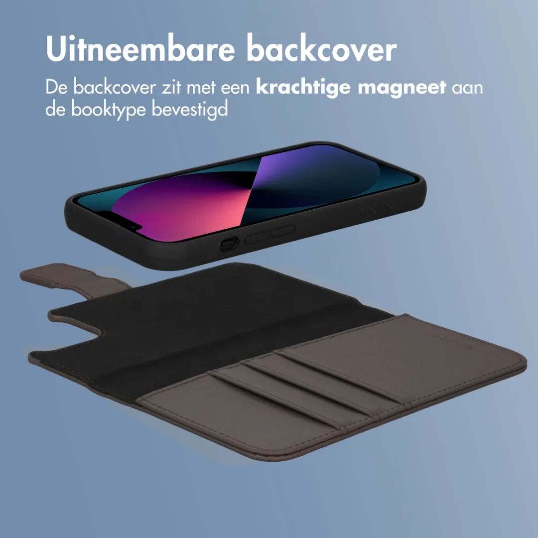 Imoshion iPhone 13 Hoesje 2-in-1 Bookcase - Bruin