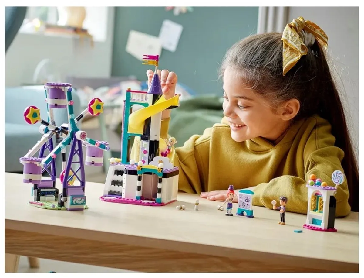 LEGO Friends Magisch Reuzenrad en Glijbaan 41689 - 545 Stukken