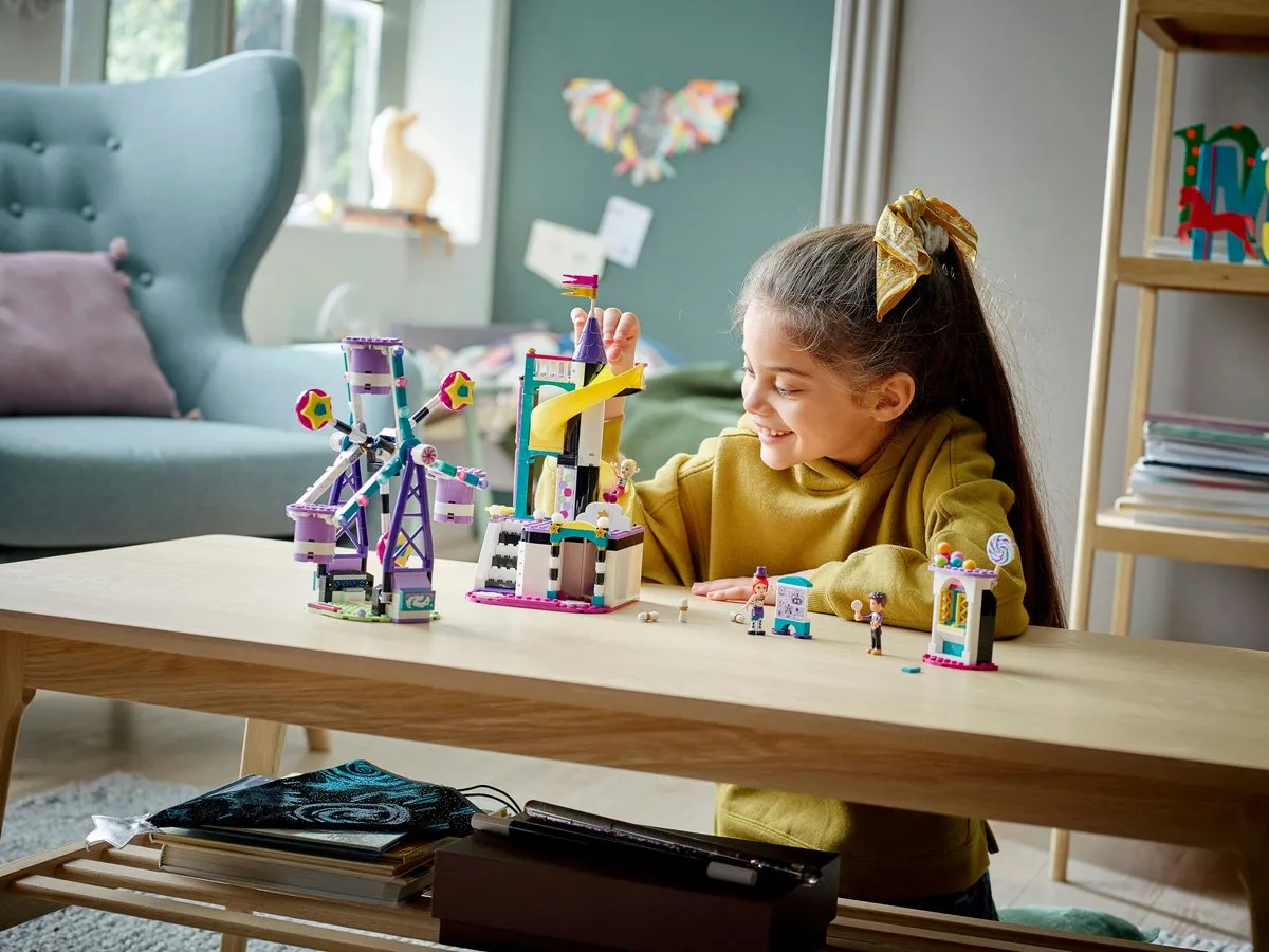 LEGO Friends Magisch Reuzenrad en Glijbaan 41689 - 545 Stukken