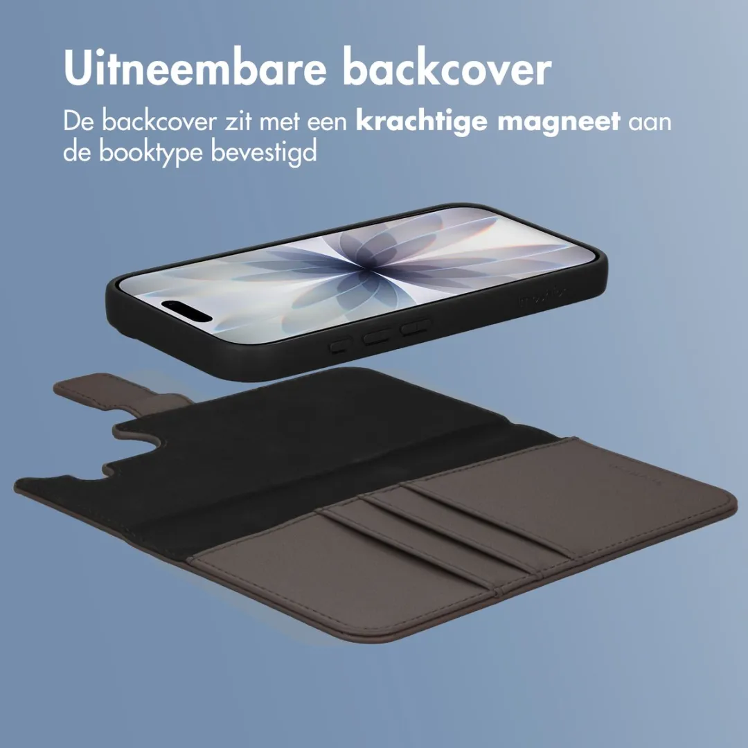 Imoshion iPhone 17 Hoesje 2-in-1 Bookcase - Bruin