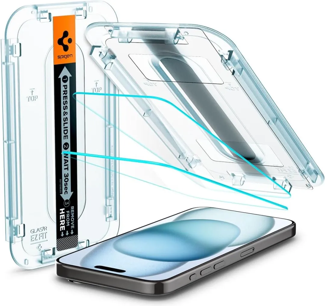 Spigen Glas.tR EZ Fit iPhone 15 Screenprotector