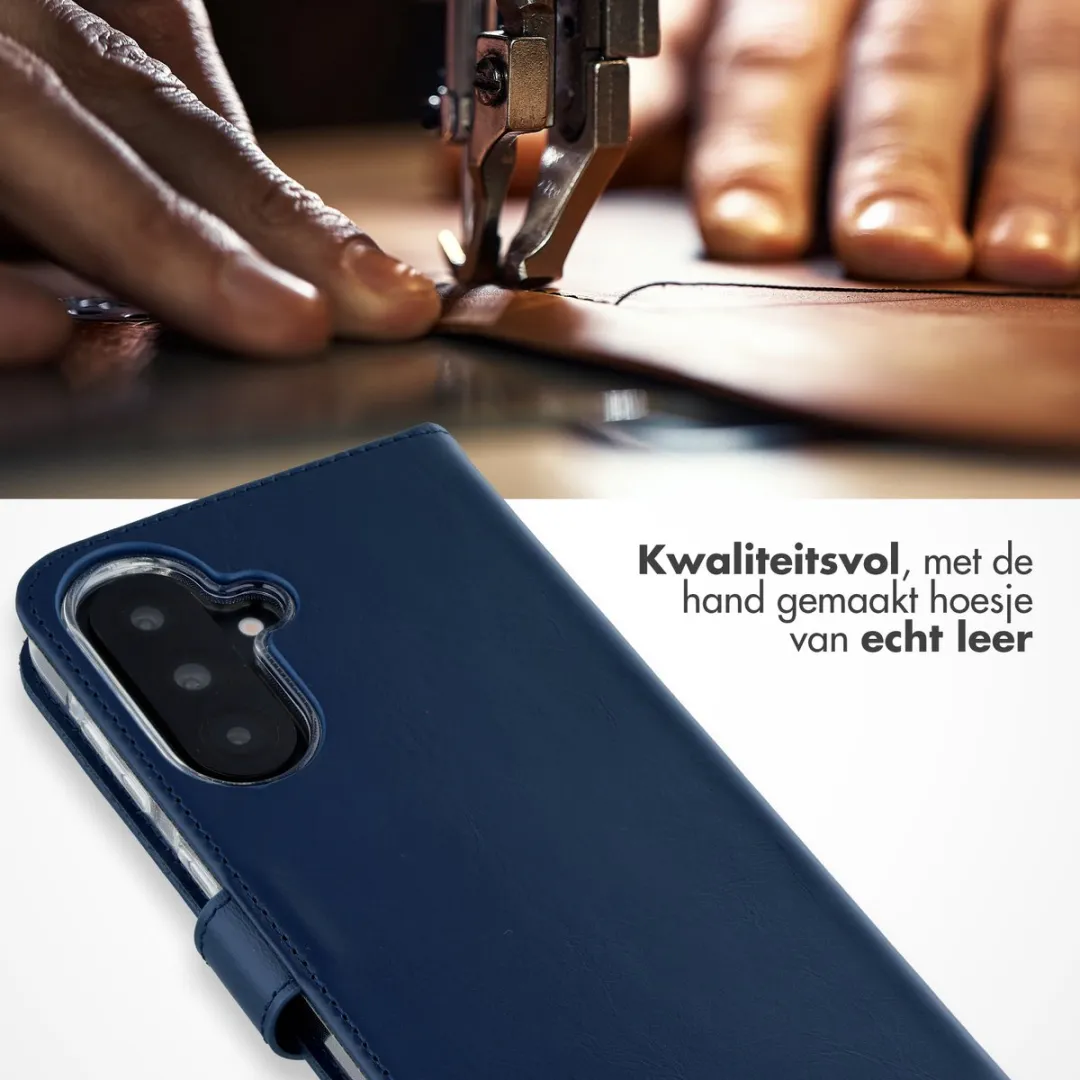 Selencia Hoesje Samsung Galaxy A37 - Donkerblauw Lederen Bookcase - 3 Pasjes