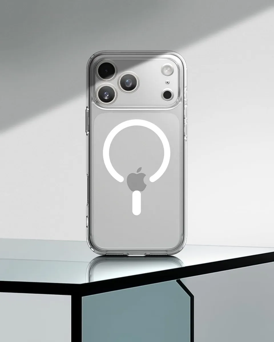 Spigen Ultra Hybrid MagFit Hoesje - iPhone 17 Pro - Transparant