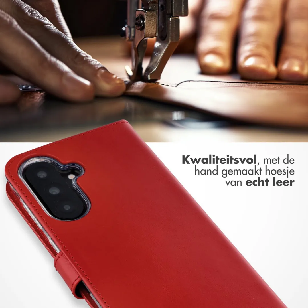 Selencia Hoesje Samsung Galaxy A37 - Rood Lederen Bookcase - 3 Pasjes