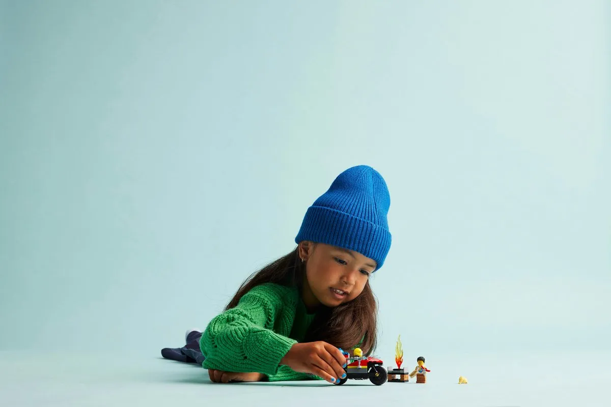 LEGO City Brandweermotor 60410 - 2 Minifiguren