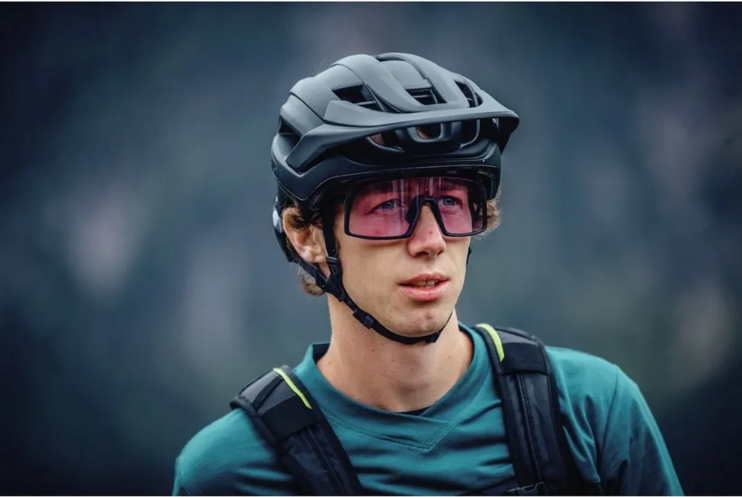 ABUS Cliffhanger Helm L - Grijs