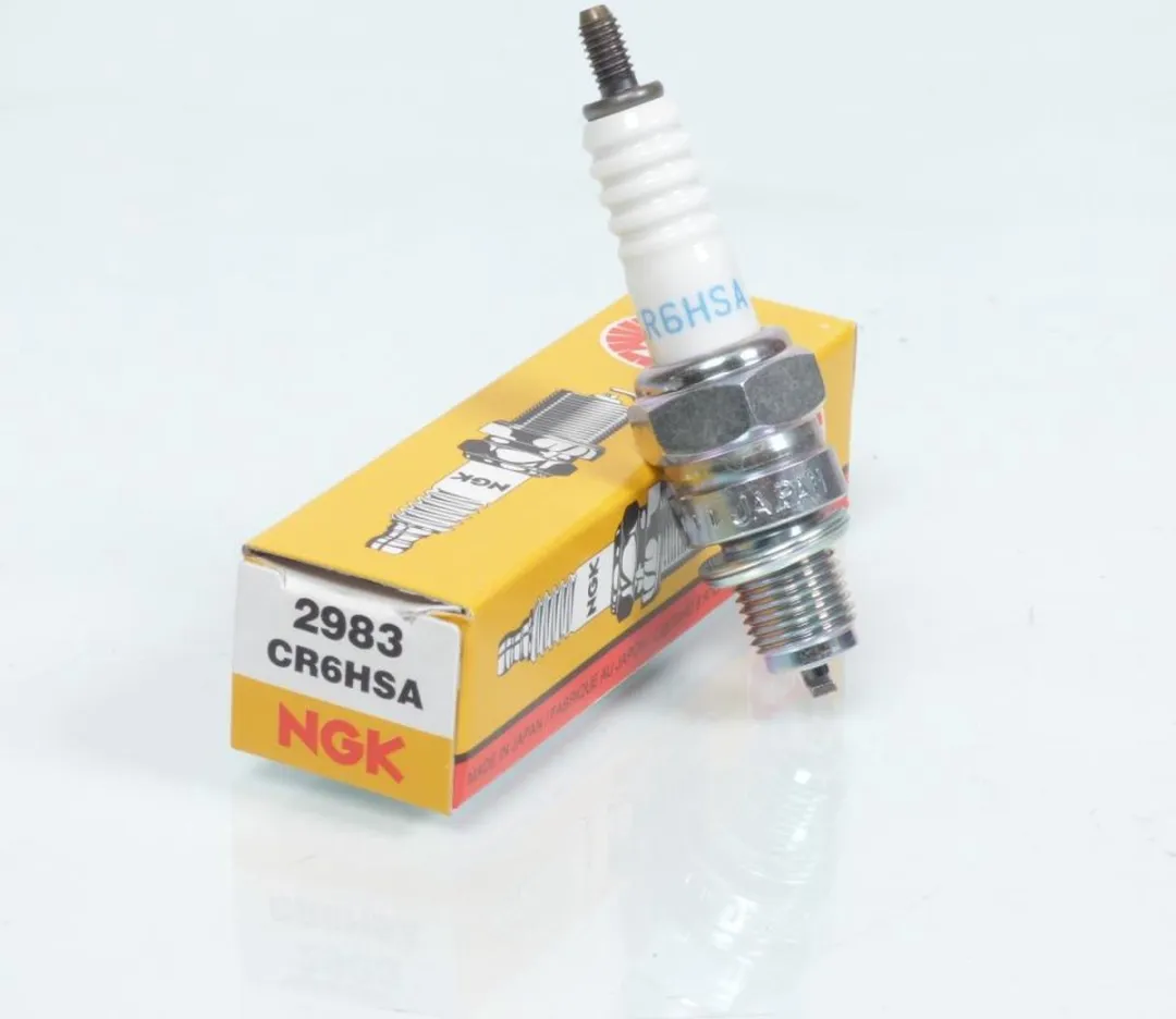 NGK CR6HSA Bougie - Honda 50 CRF 2004-2011 - Blanc