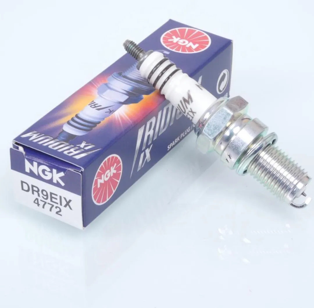 NGK Bougie DR9EIX 4772 Kawasaki 500 ER-5