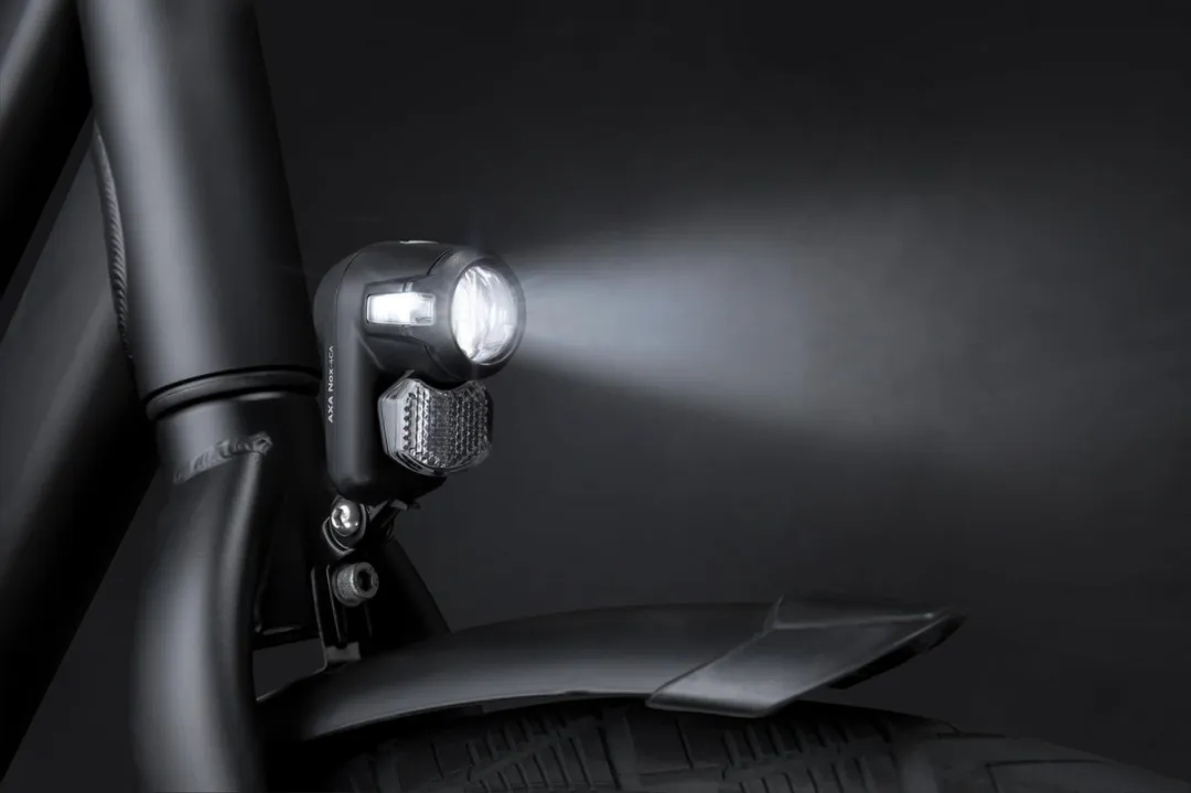 AXA Nox City Fietslamp Voorlicht - 4 Lux - Zwart