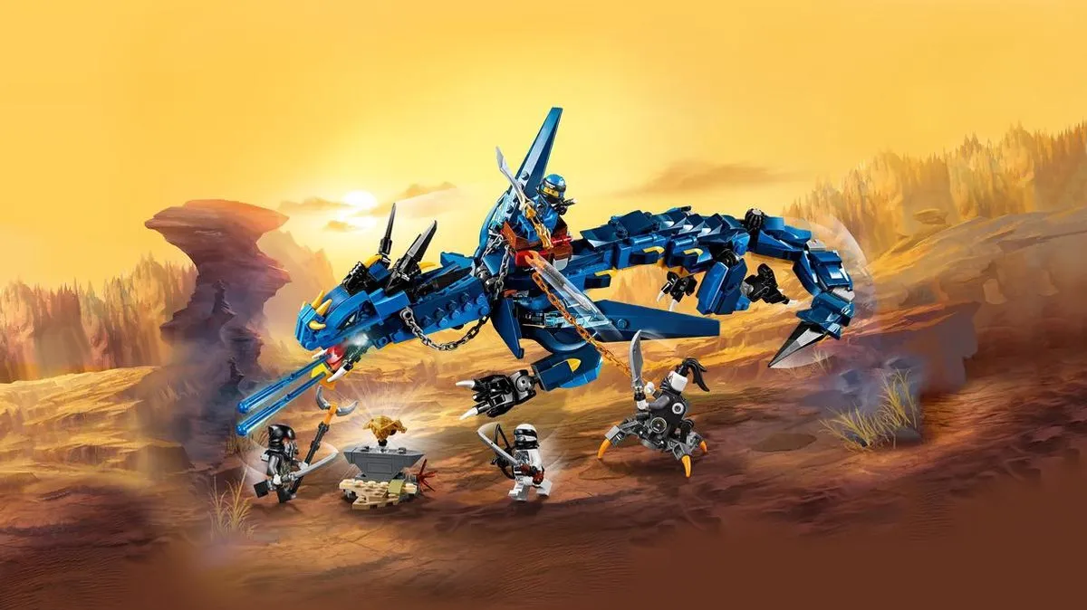 LEGO Ninjago Stormbringer Draak 70652 - 493 Stukken