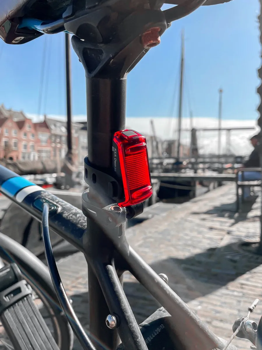 AXA Dwn Set 50 Lux Fietsverlichting USB - Voor & Achter - 50 Lux - Zwart