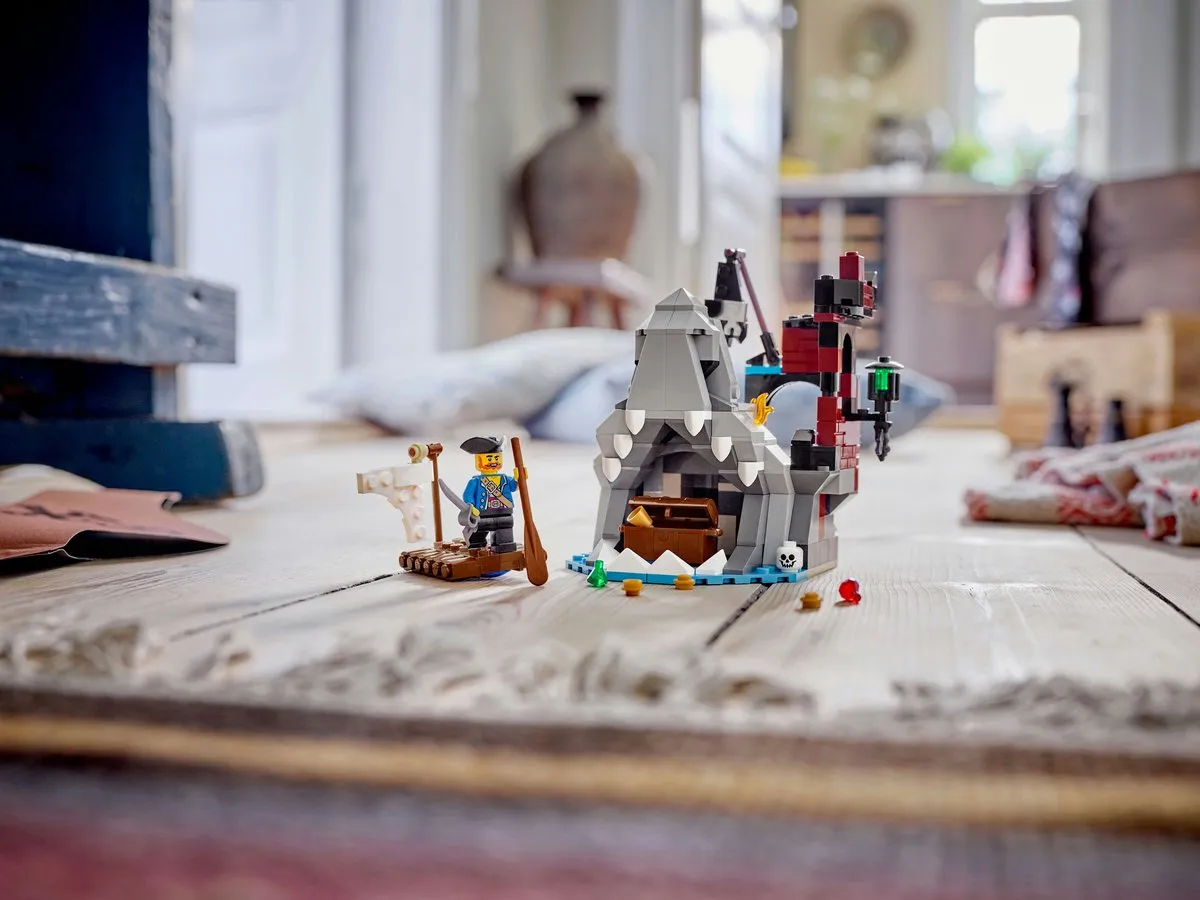 LEGO Creator 40597 Griezelig Pirateneiland - 214 Stukken