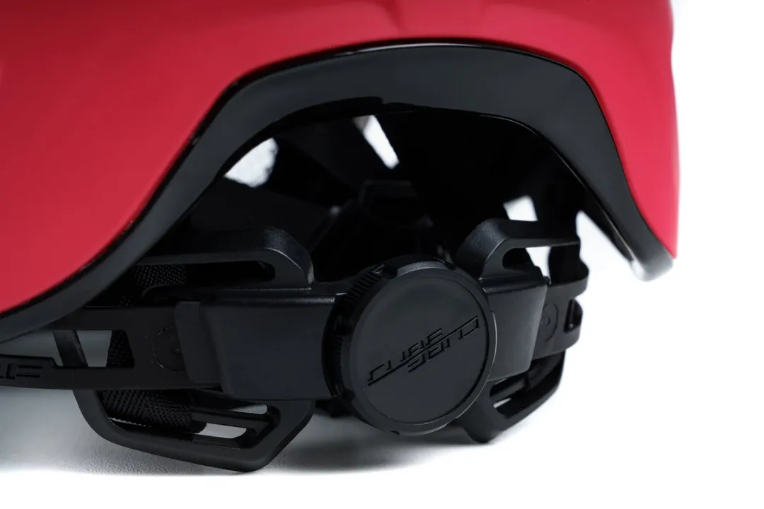 Cube Quest Fietshelm - 15 Ventilatiegaten - LED - XL - Matt Roze