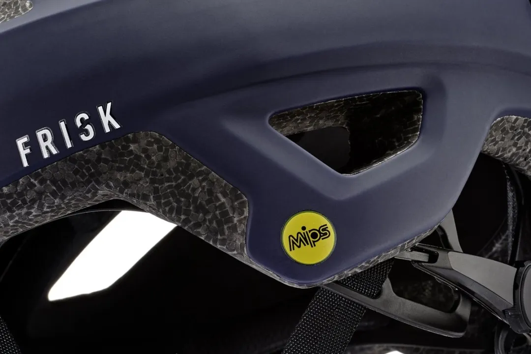 Cube Frisk Trailhelm MIPS - 11 Ventilatiegaten - 57-62cm - Donkerblauw